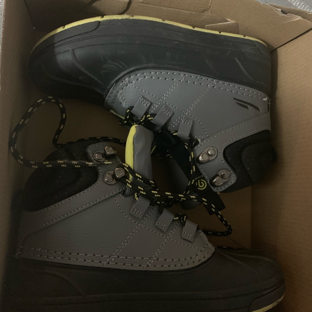 Champion waterproof snow boots